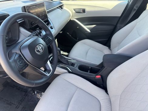Used 2025 Toyota Corolla Cross LE w/ Black Badges Package (TMS) image 22