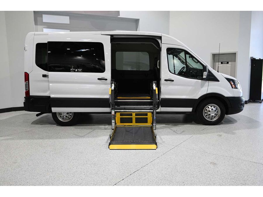 Used 2023 Ford Transit 350 XL AWD/4WD image 17