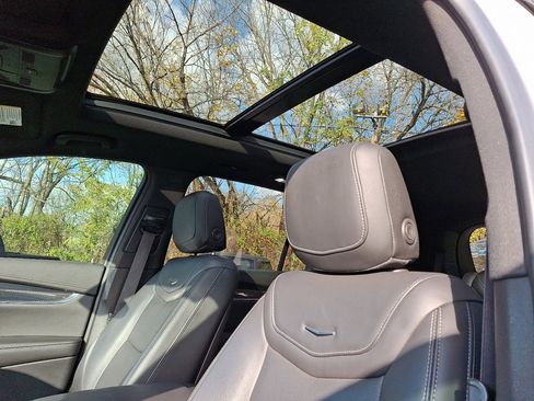 Used 2021 Cadillac XT6 Sport image 21