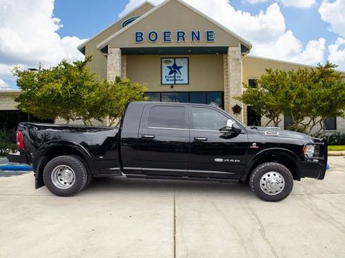 Used 2022 RAM 3500 Limited AWD/4WD image 7