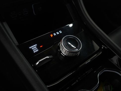 Used 2023 Jeep Grand Cherokee Limited image 21