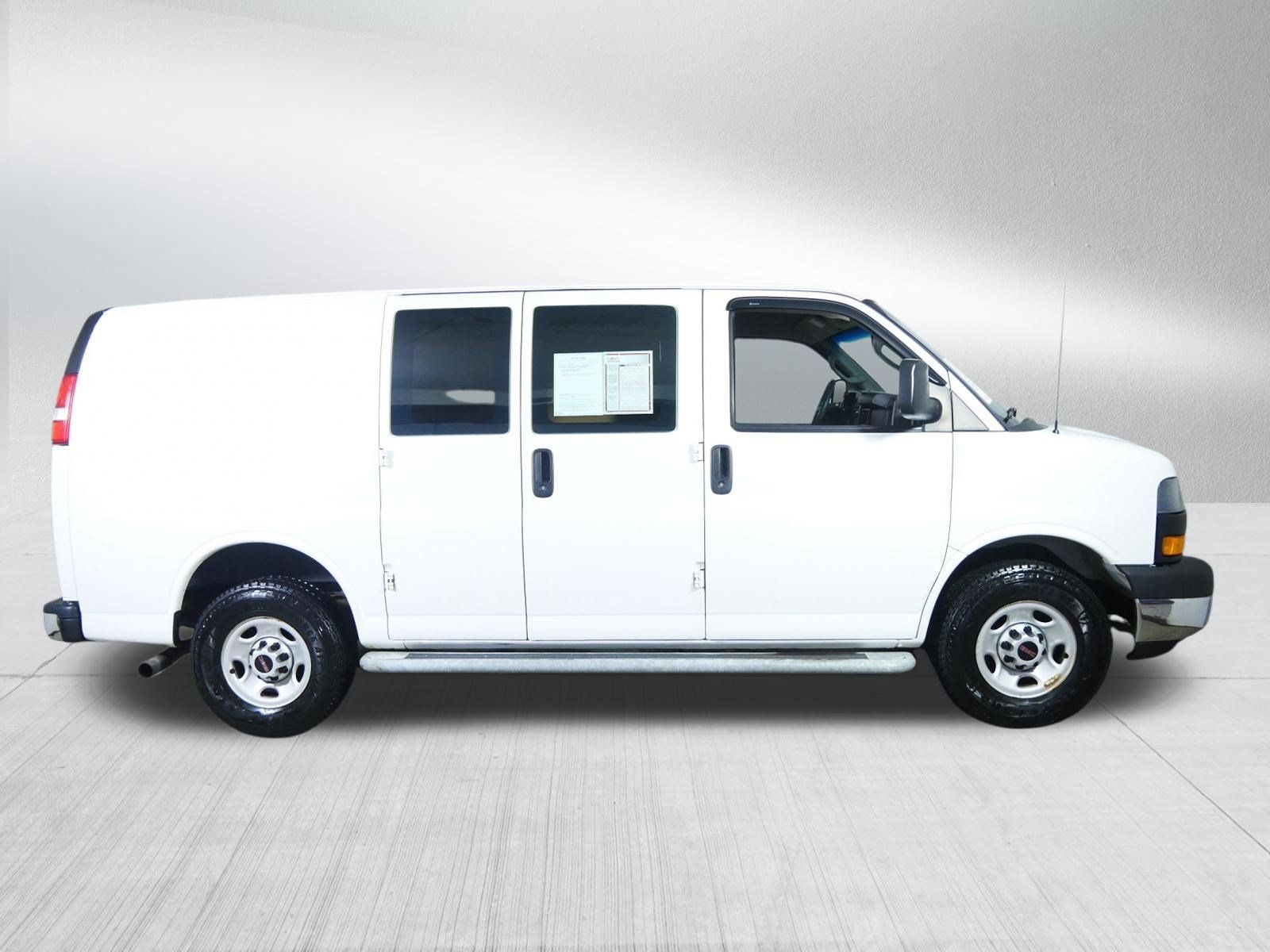 Used 2019 GMC Savana 2500 w/ Driver Convenience Package RWD image 8
