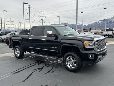 Used 2015 GMC Sierra 3500 Denali image 28