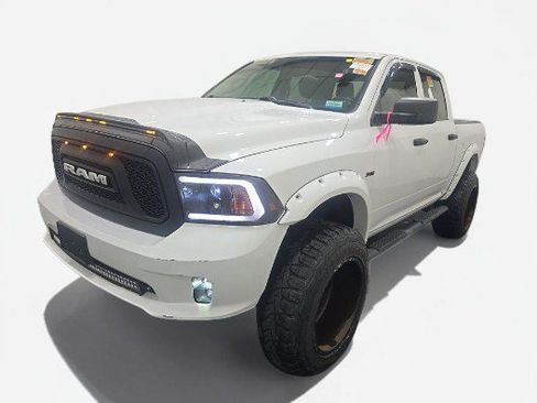 Used 2021 RAM 1500 Express w/ Wheel & Sound Group AWD/4WD image 3