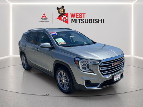 Used 2023 GMC Terrain SLT w/ Infotainment Package II AWD/4WD image 7