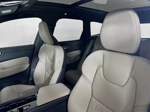 Used 2026 Volvo XC60 B5 Plus w/ Protection Package Premier image 8