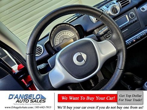 Used 2013 smart fortwo pure image 19