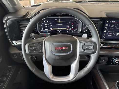 Used 2024 GMC Sierra 1500 SLT AWD/4WD image 24