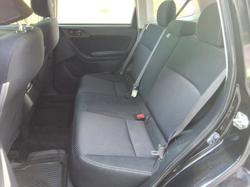 Used 2016 Subaru Forester 2.5i AWD/4WD image 29