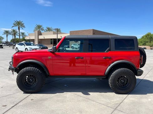 Used 2023 Ford Bronco Badlands AWD/4WD image 9