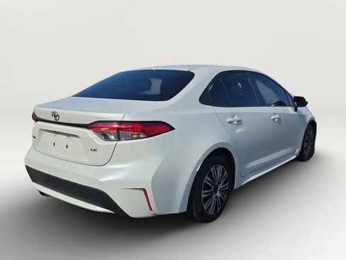 Used 2020 Toyota Corolla LE FWD image 7