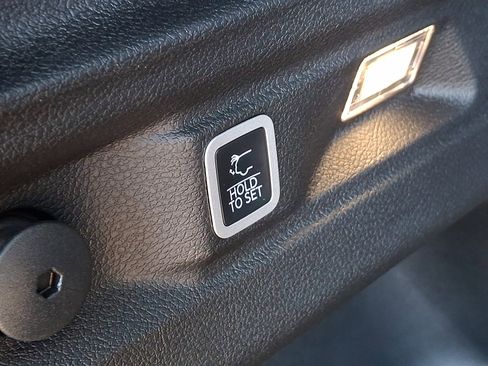 Certified 2025 Jeep Grand Cherokee L Altitude image 32