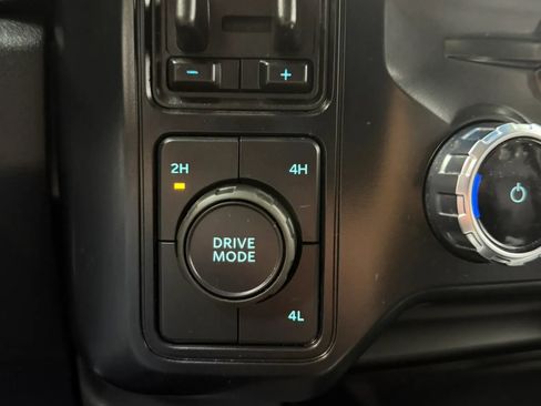 Used 2025 Ford F550 4x4 Crew Cab Super Duty image 29