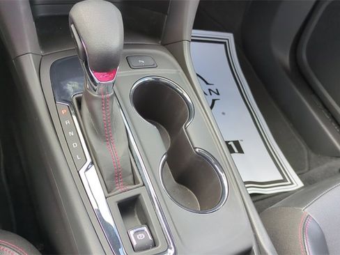 Used 2024 Chevrolet Equinox RS w/ RS Leather Package image 17