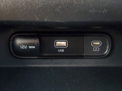 Used 2025 Kia Seltos S FWD image 27
