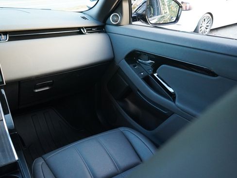Used 2024 Land Rover Range Rover Evoque S AWD/4WD image 45