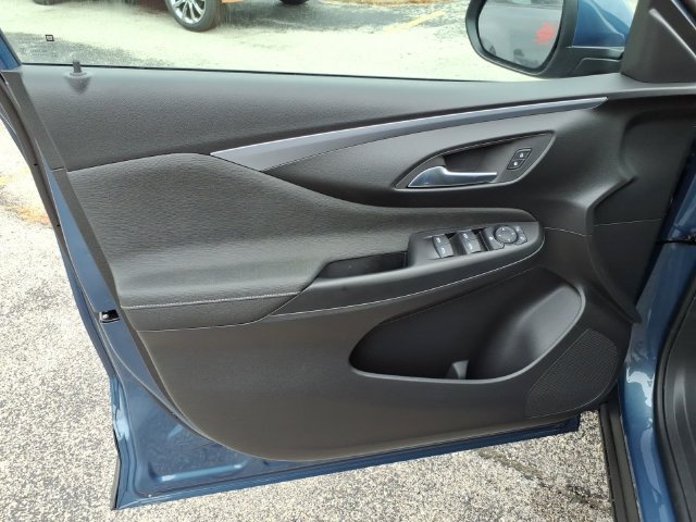 New 2026 Buick Envista Sport Touring w/ Convenience I Package FWD image 25