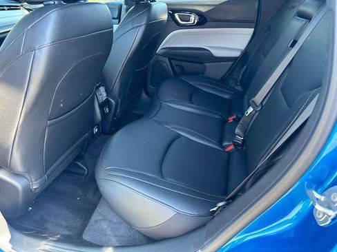 Certified 2024 Jeep Compass Limited image 10