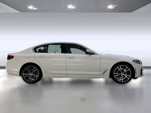 Certified 2023 BMW 530i w/ Premium Package image 7