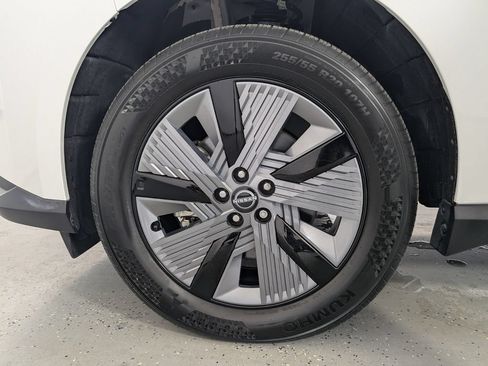 Used 2025 Nissan Murano SL AWD/4WD image 9