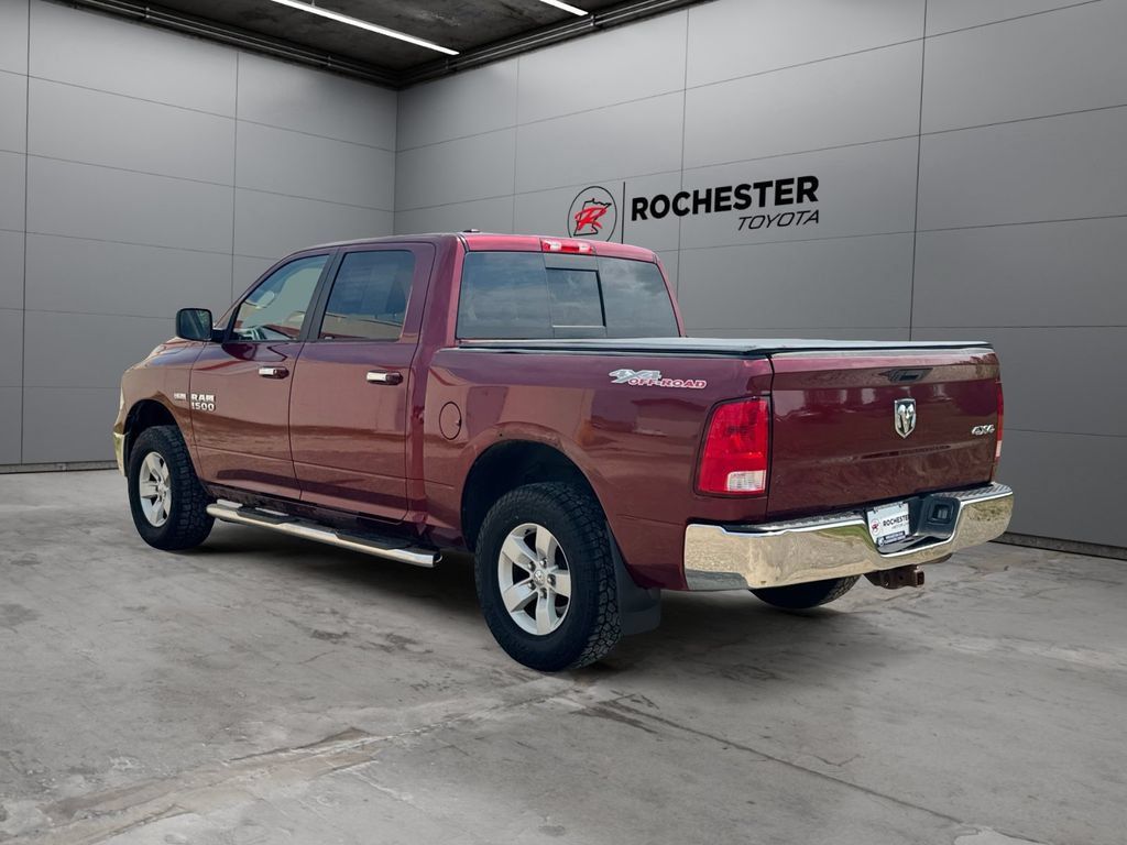 Used 2018 RAM 1500 Classic SLT AWD/4WD image 3
