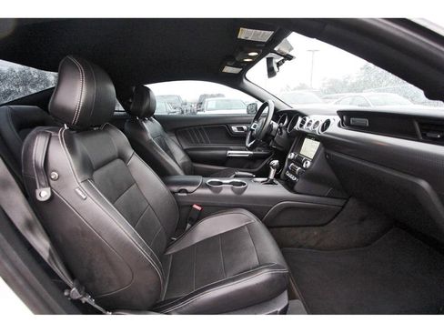 Used 2018 Ford Mustang GT Premium w/ GT Performance Package RWD image 25
