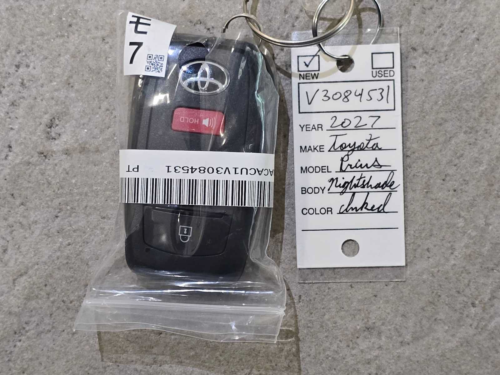New 2027 Toyota Prius Plug-In Hybrid FWD image 32