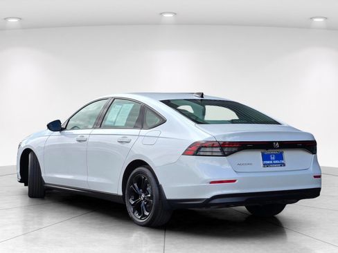 Used 2025 Honda Accord SE image 5
