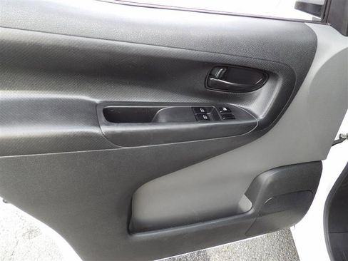 Used 2019 Nissan NV200 SV w/ Navigation Package image 17