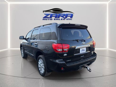 Used 2017 Toyota Sequoia Platinum AWD/4WD image 5