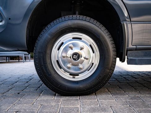 Used 2022 Mercedes-Benz Sprinter 3500 image 13