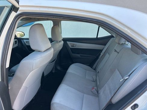 Used 2015 Toyota Corolla LE image 8