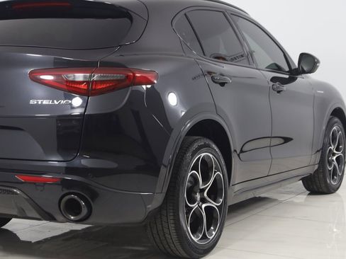Used 2023 Alfa Romeo Stelvio Veloce image 47