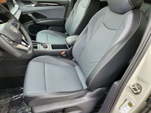 New 2026 Volkswagen Tiguan SE R-Line AWD/4WD image 12