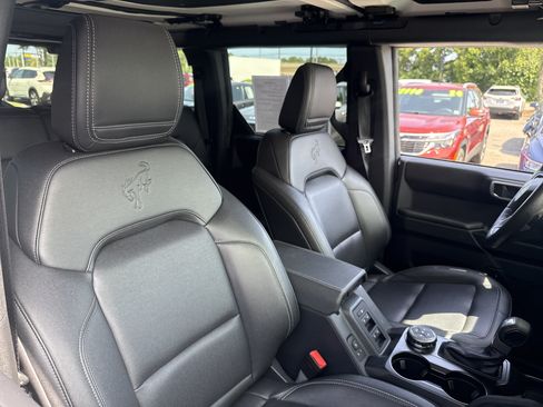 Used 2025 Ford Bronco Badlands AWD/4WD image 13