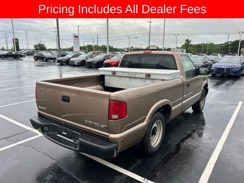 Used 2003 Chevrolet S10 Pickup 2WD Regular Cab image 5