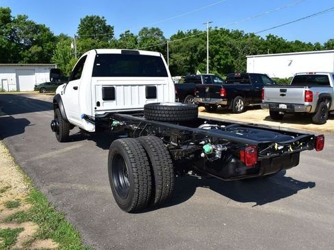 New 2025 RAM 4500 Tradesman image 28