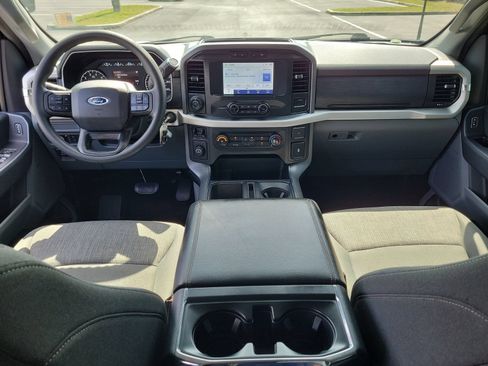 Certified 2021 Ford F150 XLT w/ Trailer Tow Package RWD image 12