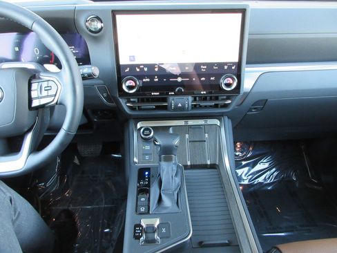 Used 2026 Lexus GX 550 w/ Accessory Package (2T) image 44