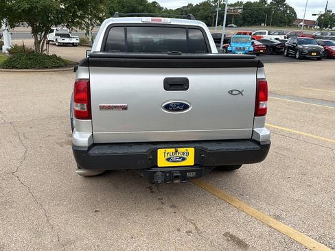 Used 2010 Ford Explorer Sport Trac XLT RWD image 7