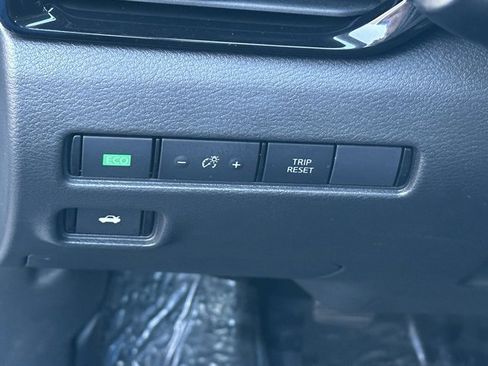 Certified 2024 Nissan Sentra SV image 24