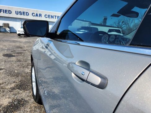 Used 2019 Chevrolet Equinox LT image 36