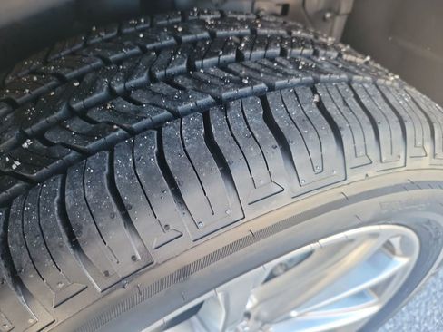 Used 2017 Ford Explorer Limited w/ Equipment Group 303A image 28