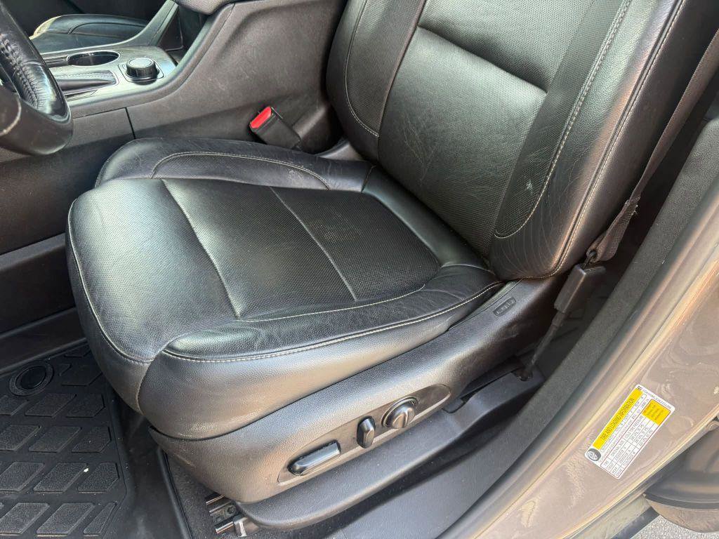 Used 2019 GMC Acadia SLT FWD image 22