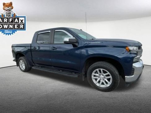 Used 2022 Chevrolet Silverado 1500 LT AWD/4WD image 2