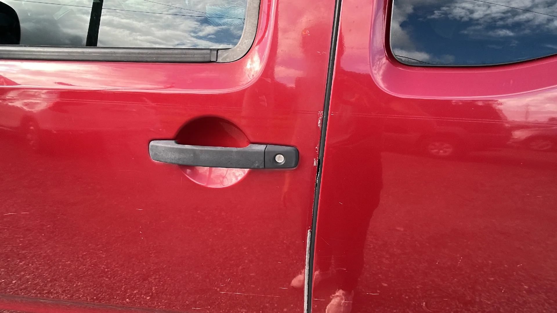 Used 2007 Nissan Frontier SE w/ SE Value Truck Pkg RWD image 12