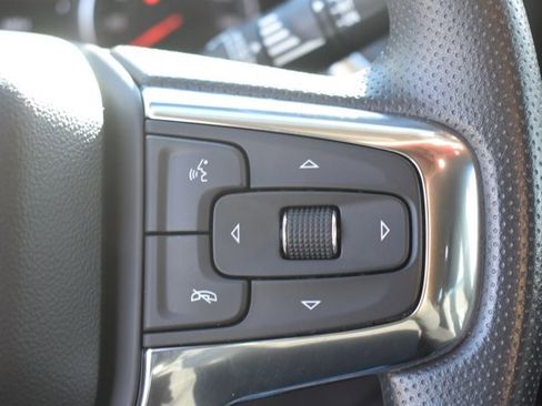 Used 2025 Chevrolet Blazer LT image 21