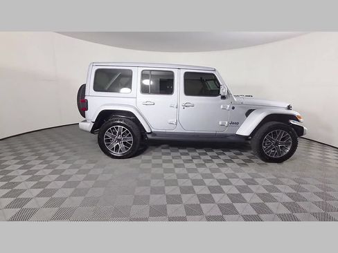 Used 2024 Jeep Wrangler High Altitude AWD/4WD image 5