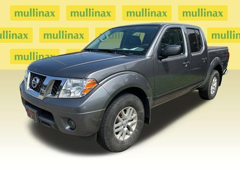 Used 2020 Nissan Frontier SV RWD image 6