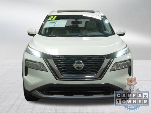 Used 2021 Nissan Rogue SV w/ Premium Package AWD/4WD image 12